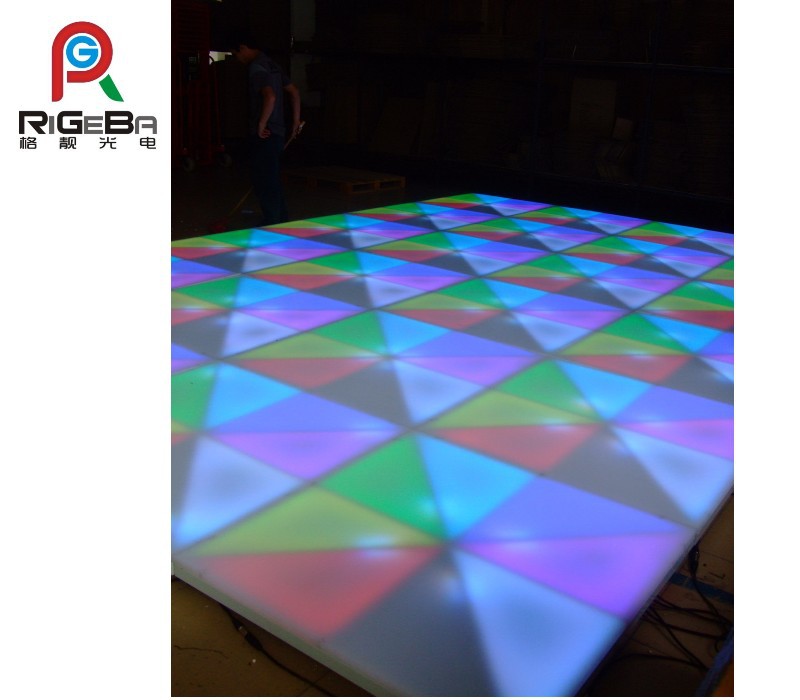 RG-527A Dance floor_conew1