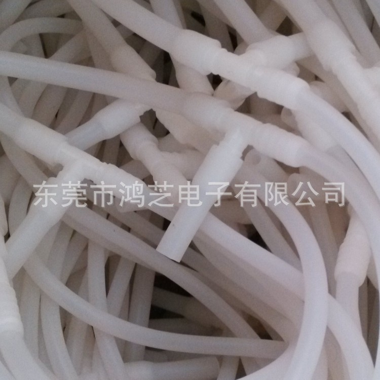 767933725_2082319160