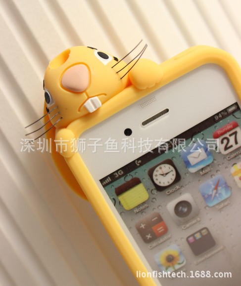 moschino iphone bunny