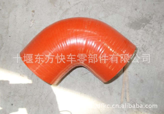 11LR27-18113-F中冷器进气胶管2