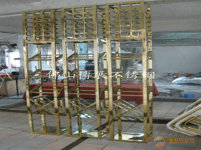 电镀钛金镜面不锈钢酒架_1