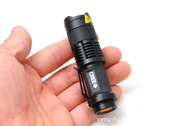 进口cree q5 迷你调光手电筒 伸缩调焦手电筒 5号电池图片_4