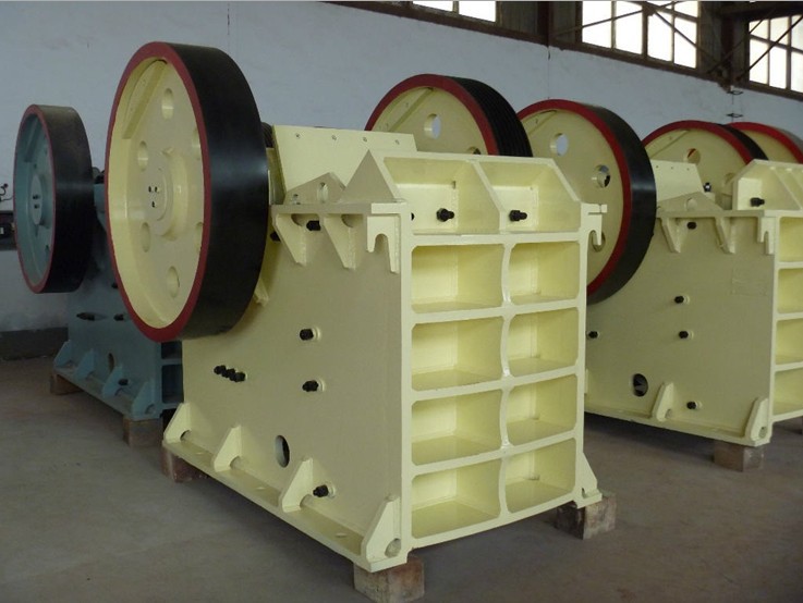 鄂式破碎机1