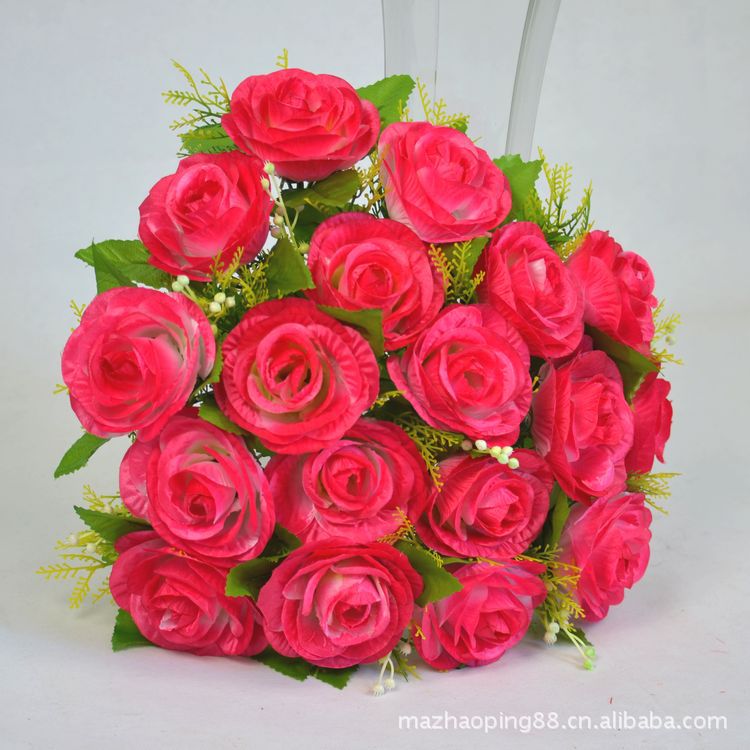 18有园玫手捧花