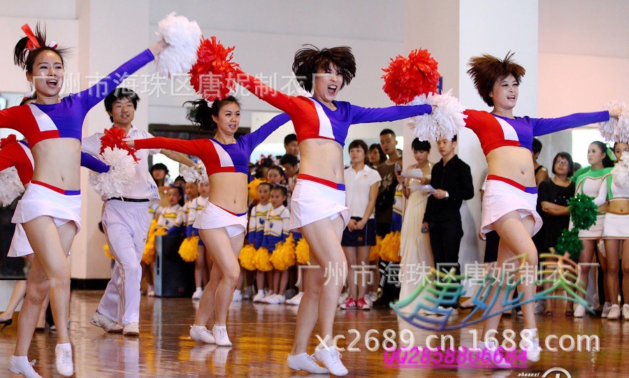 红白蓝短白裙�? height=