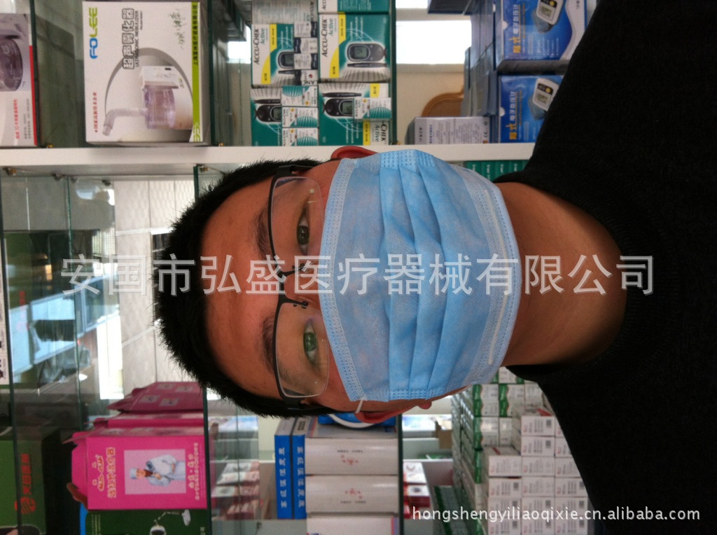 新鄉(xiāng)市華康加厚型一次性三層無紡布口罩 防塵口罩 醫(yī)用口罩 鐵絲