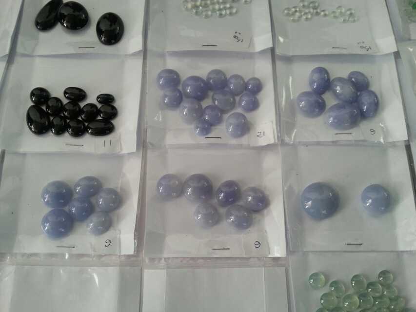 紫色翡翠A货蛋面