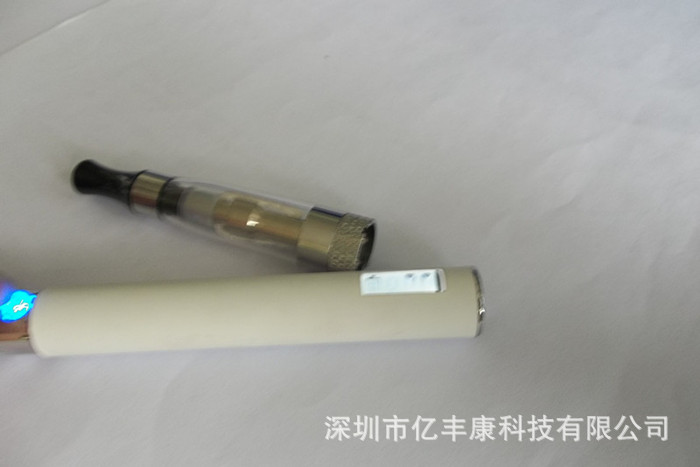 LCD 白色