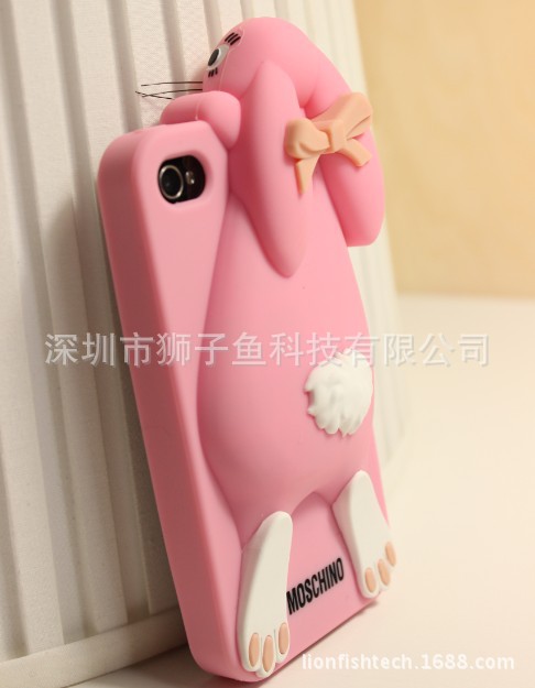 moschino iphone bunny