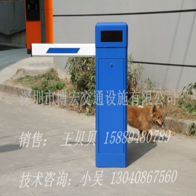 道闸厂家图片 深圳道闸工厂买十送一促销活动进行中!