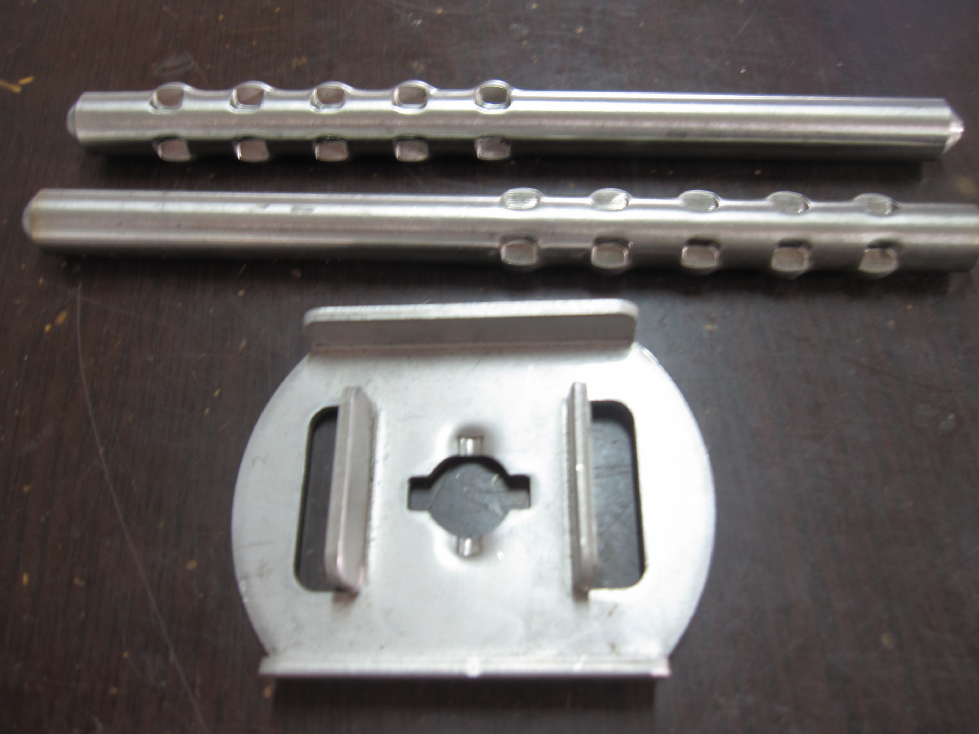 提供广州五金冲压加工