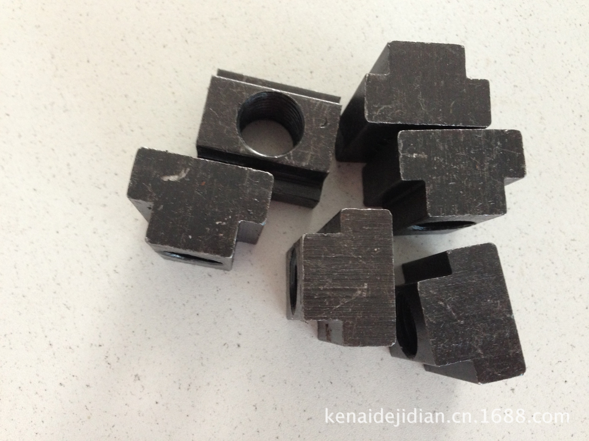 江苏科耐德  低价批发  T型螺帽