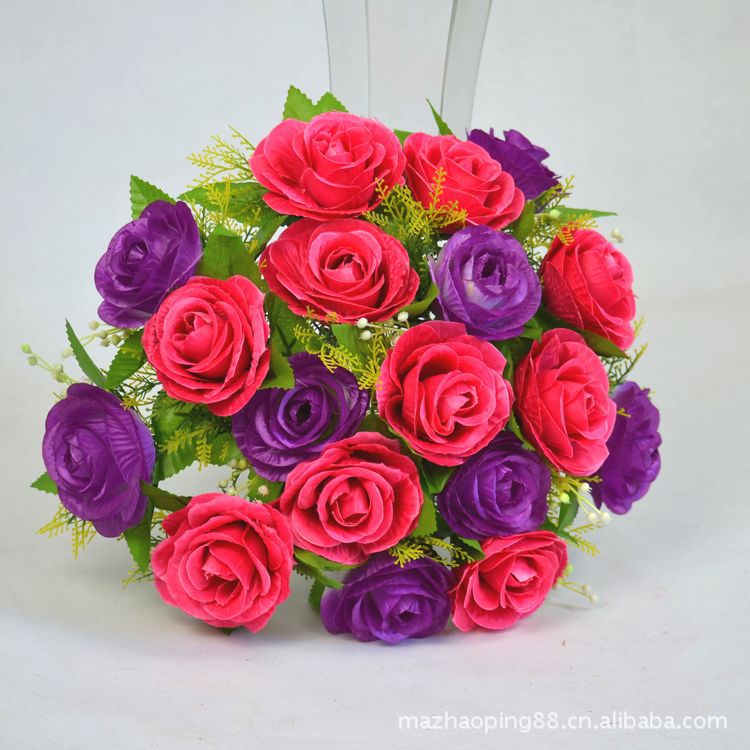 18有园玫手捧花