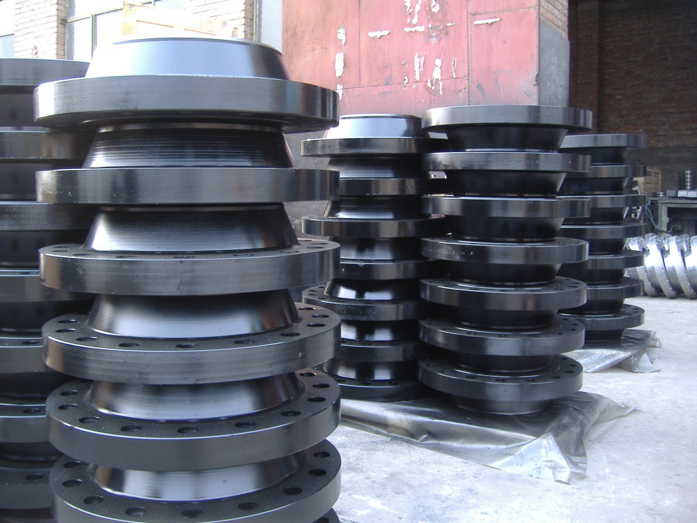 A694 F52，F65,F70锻造WNRF法兰（flang