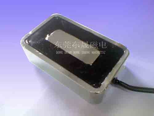 DSD25100-04