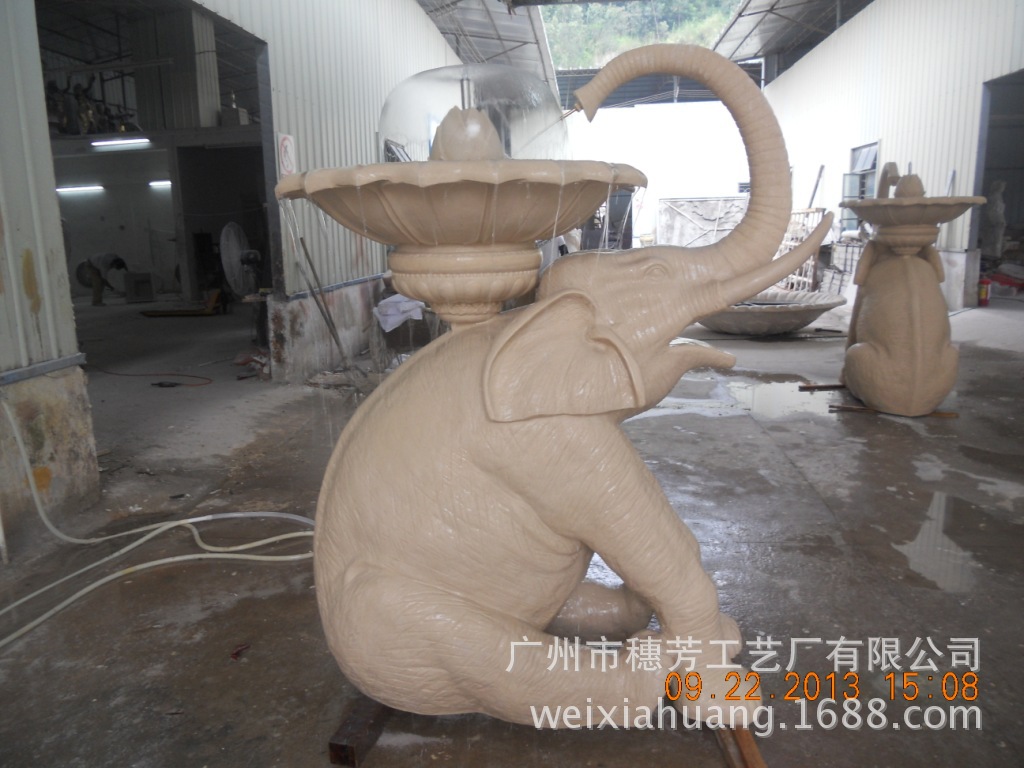 仿砂岩动物雕塑