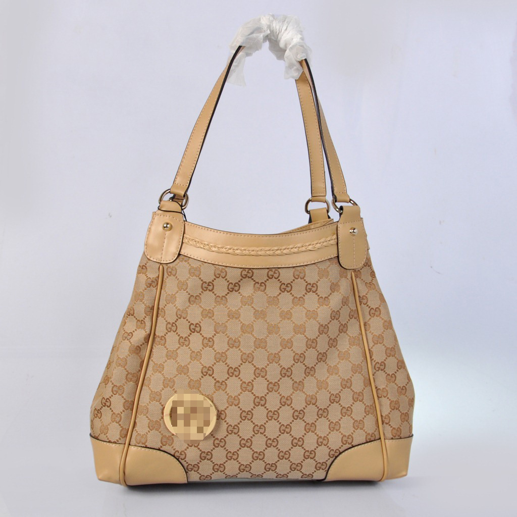 847606310_1296104144