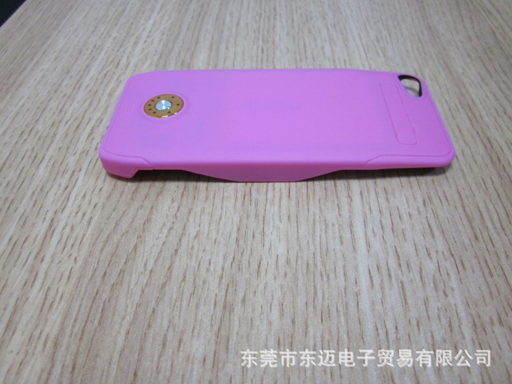 iphone5 touch 顏色很多，款式也非常的