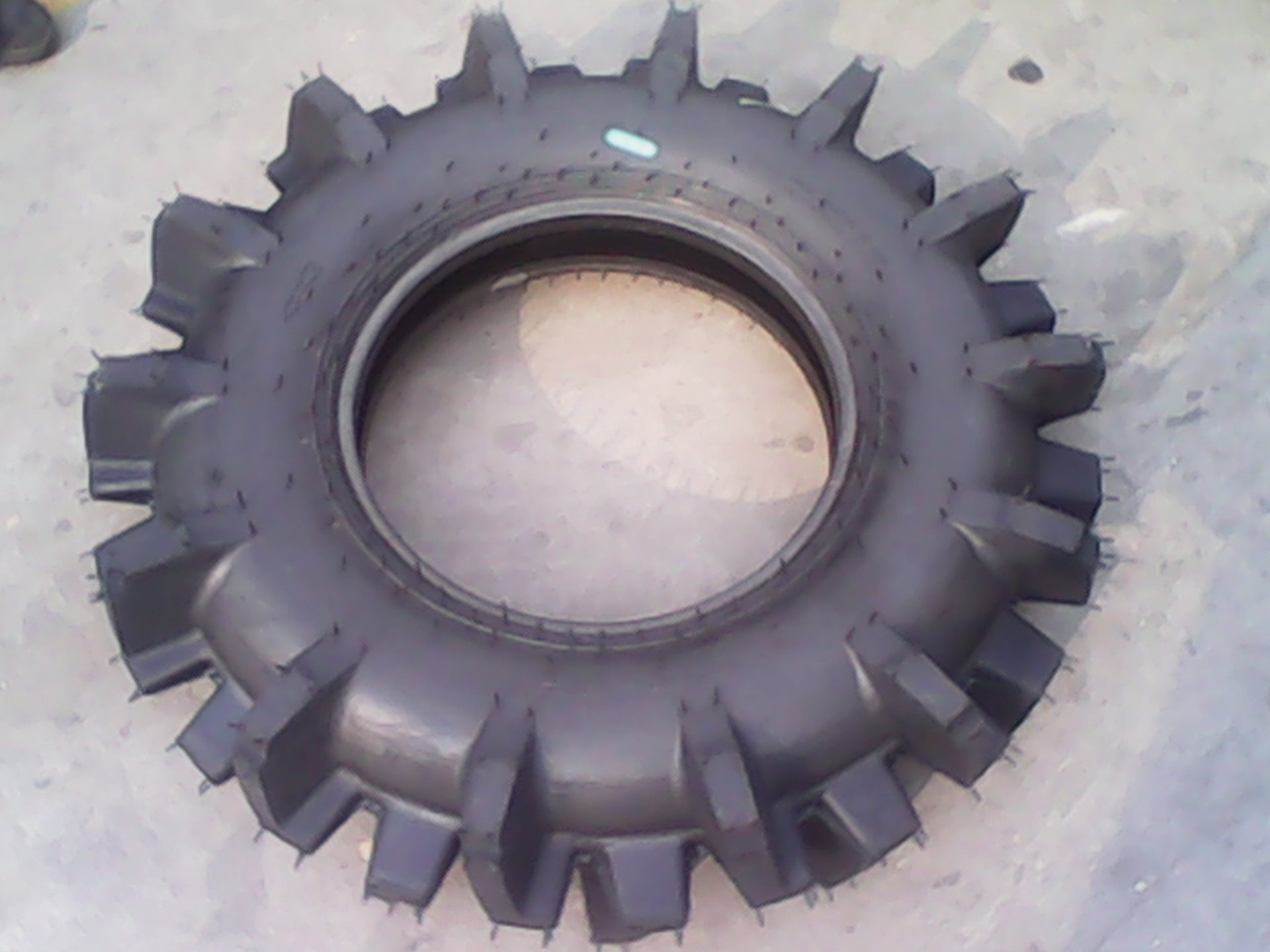 6.50-16 TYRE R-2