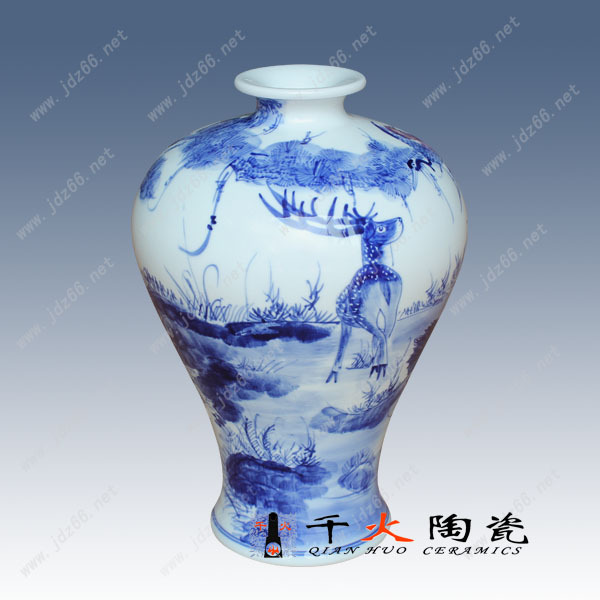 191、手绘青花鹿鹤同春梅瓶 QHFGQQQGQ191E-H