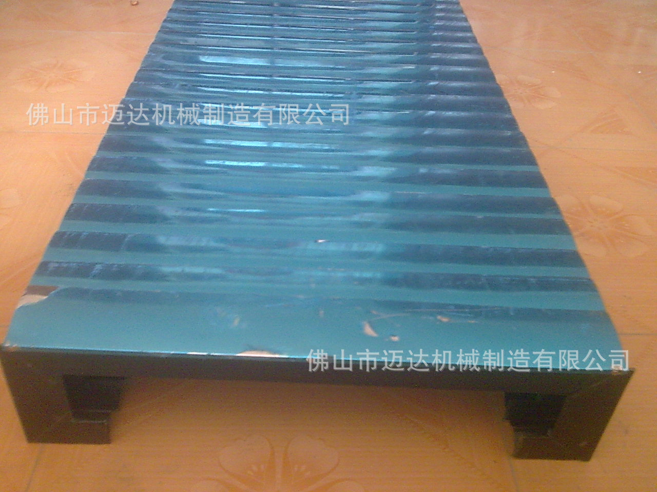 专业定做盔甲式防护罩、铠甲式防护罩、耐高温机床防护罩 交货快