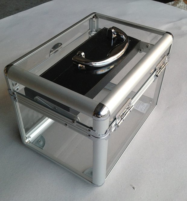 压克力箱带粉盒背面