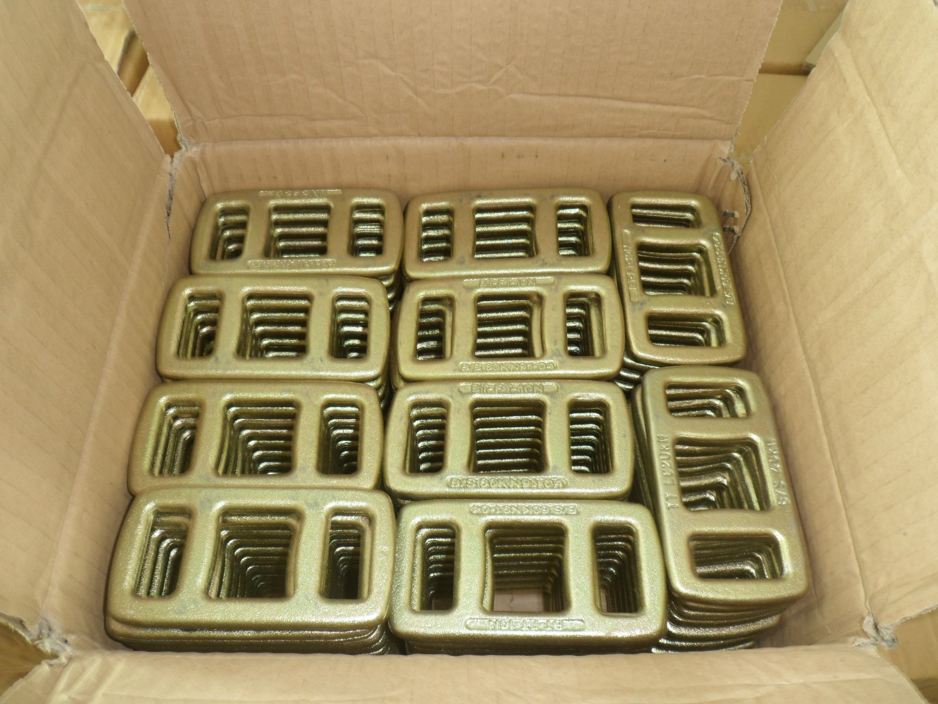 目字扣30mm 包装图