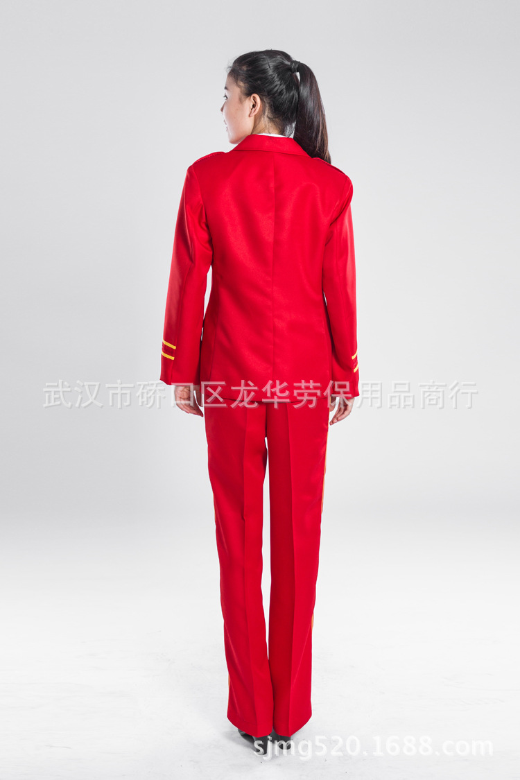 女式上衣加裤子礼�? height=