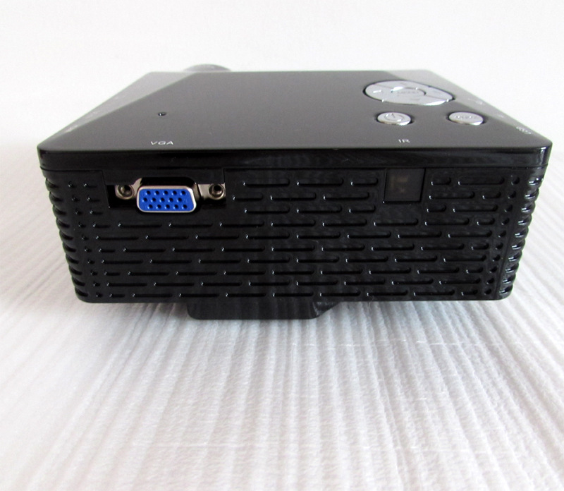 mini projector-side2