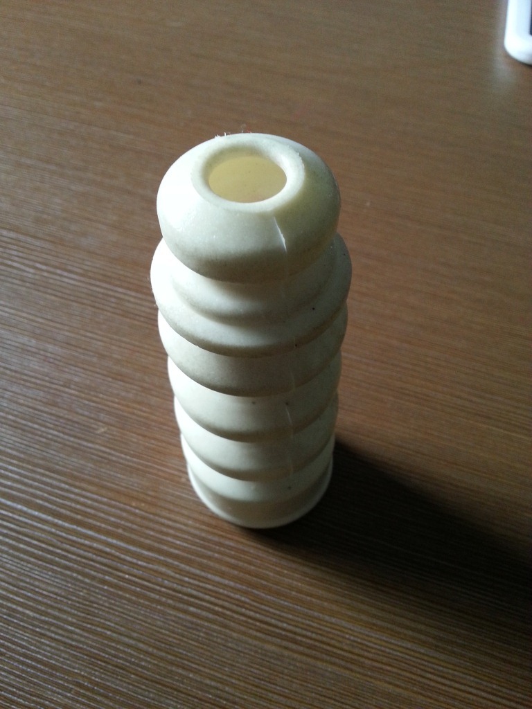 汽车减震块