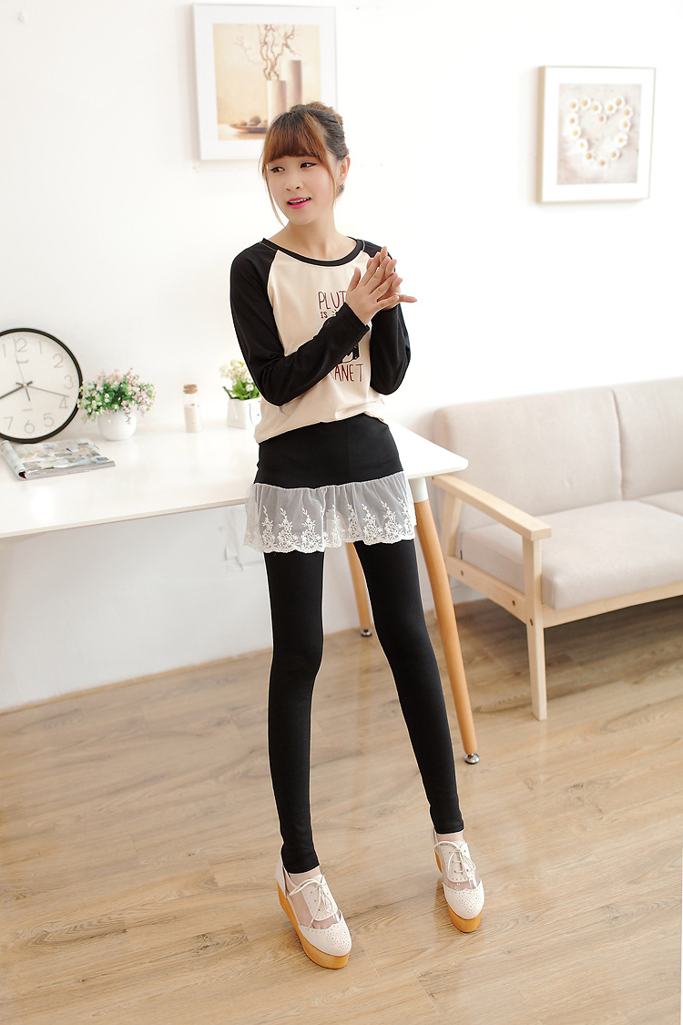 Two small lace one-piece culottes and leggings for slimming in Korean style pic 14