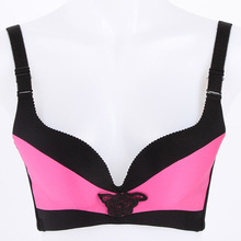 女款文胸罩聚拢无痕礼服婚纱性感深v纹胸内衣隐形厚露背丽人抹胸