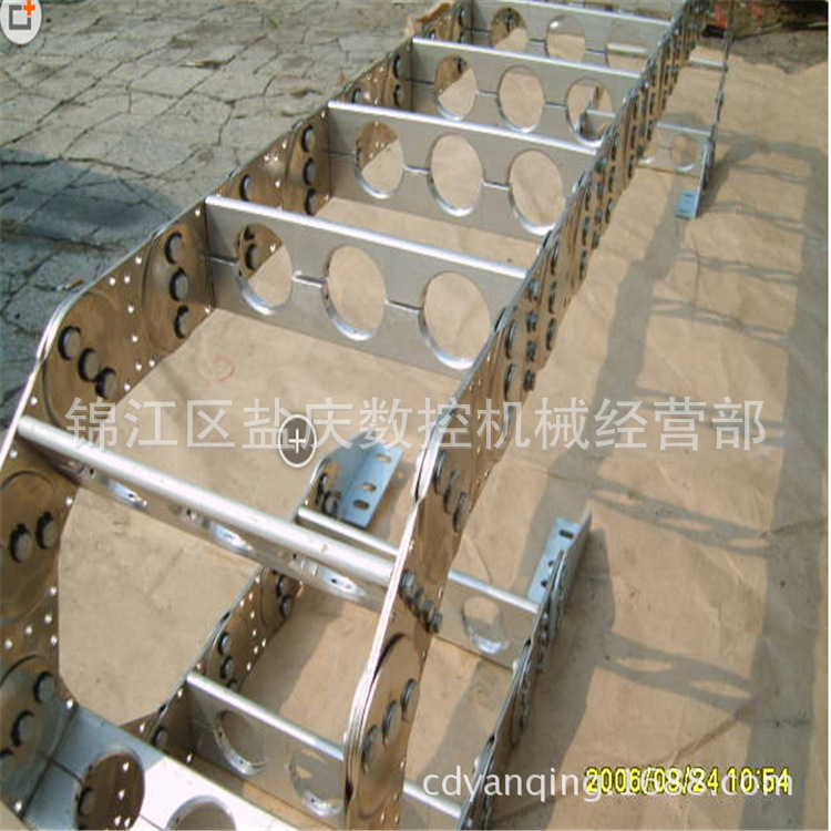 供应高强度 速度快 噪音小优质 钢铝拖链重工企业首选盐庆拖链