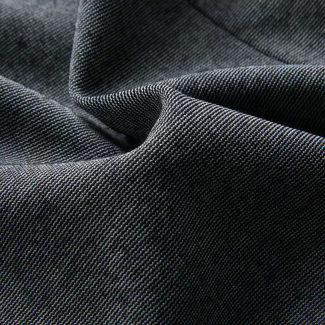001121795931_m