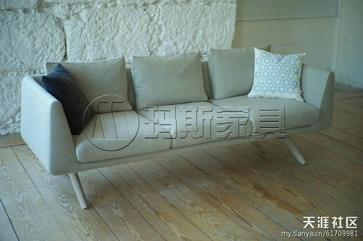 87381373_61709981_middle