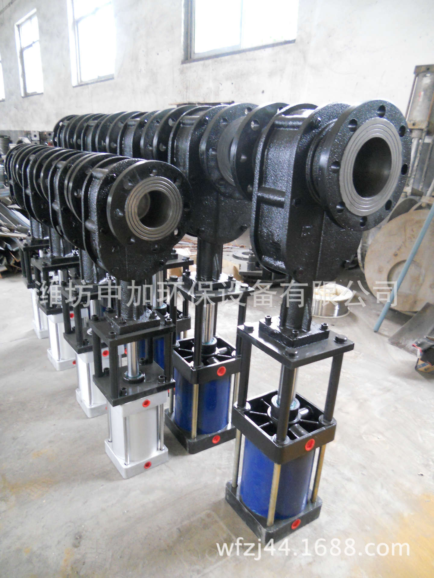 气动双闸板耐磨阀出厂前留照