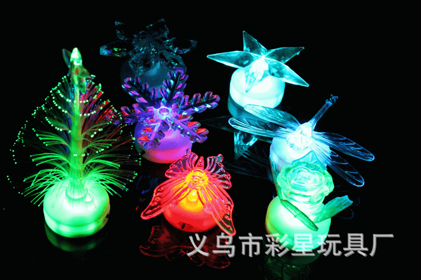 工艺品,礼品 气氛,布置用品 助威道具 ></p></a> 七彩水晶雪花/小夜灯礼品