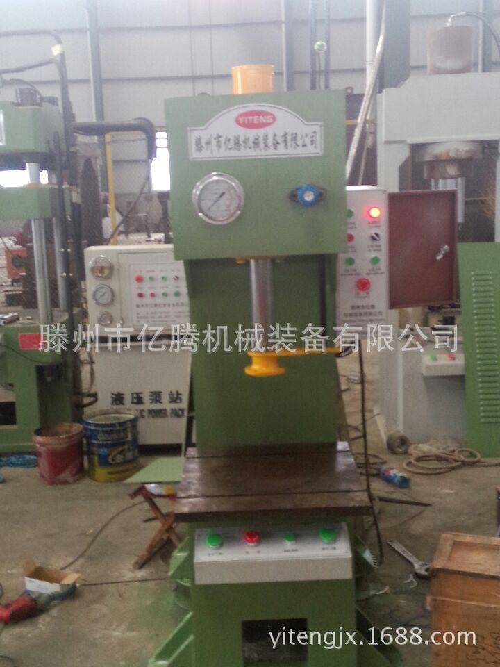 F3C8E02A7967AD7594A462C6A9FE71