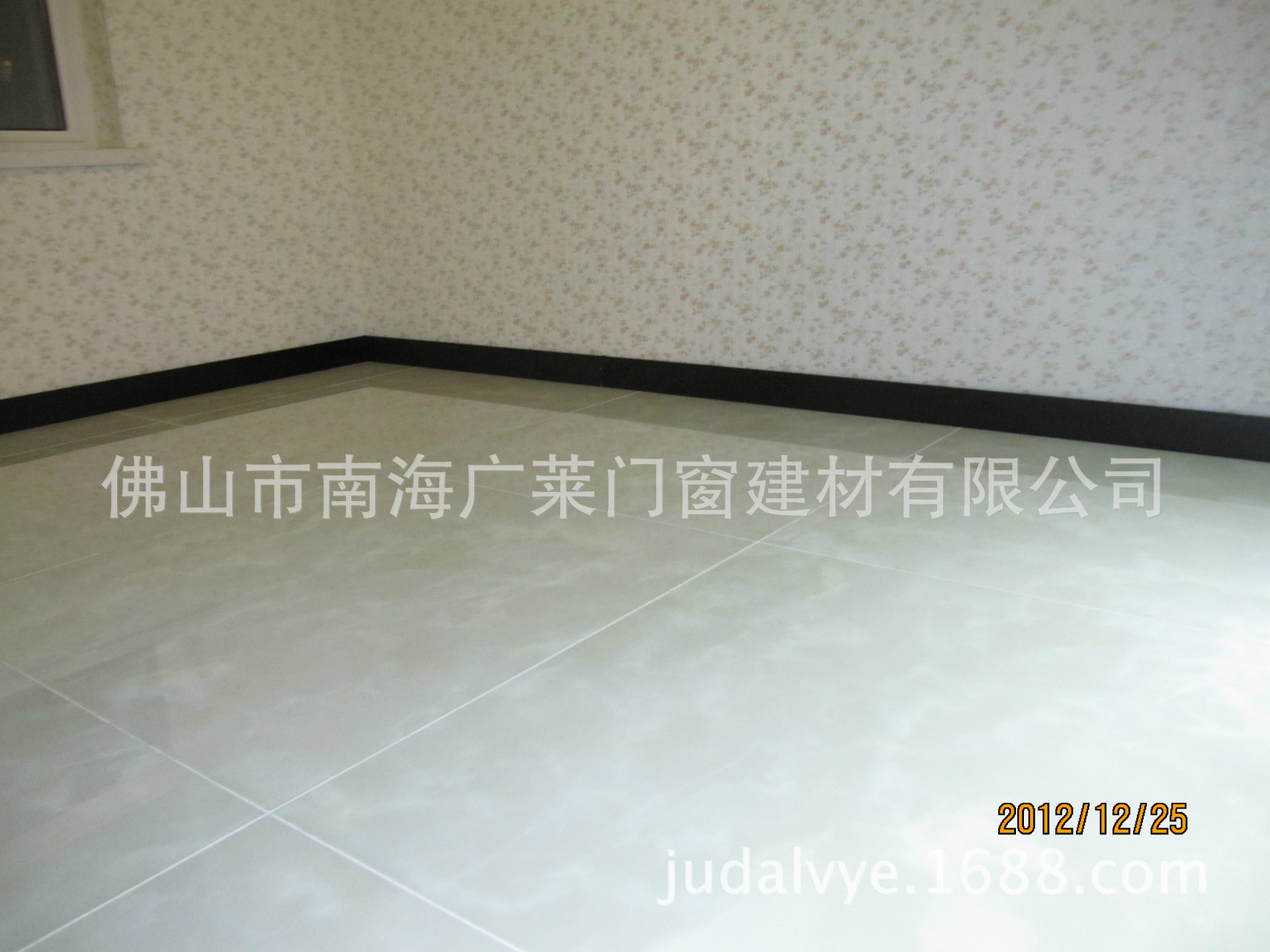 国内最专业铝合金踢脚线生产厂家---钜达牌铝合金踢脚