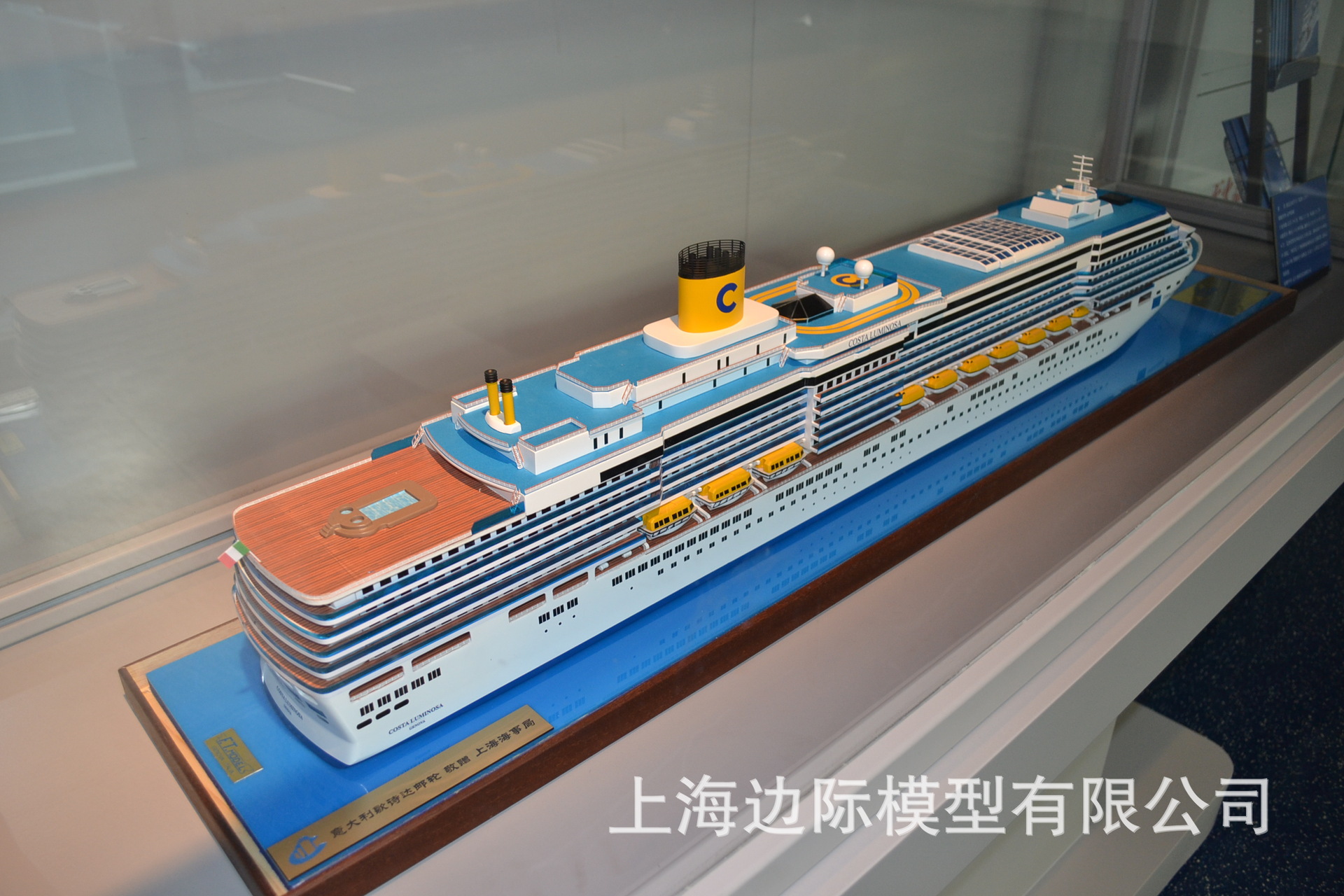 优质航海模型油管船帆船军舰潜水艇精美精确制作上海提供