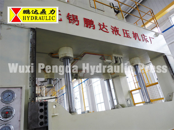 汽车内饰件液压机 整体框架 分体框架 无锡鹏达 多年行业经验 -价高清图片