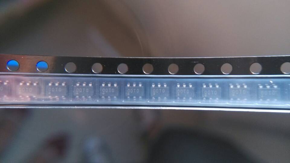 PIC10F200