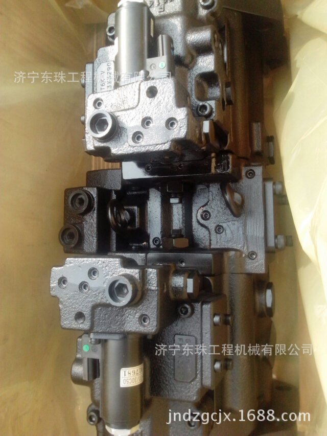 日本川崎K3V112DTP液压泵