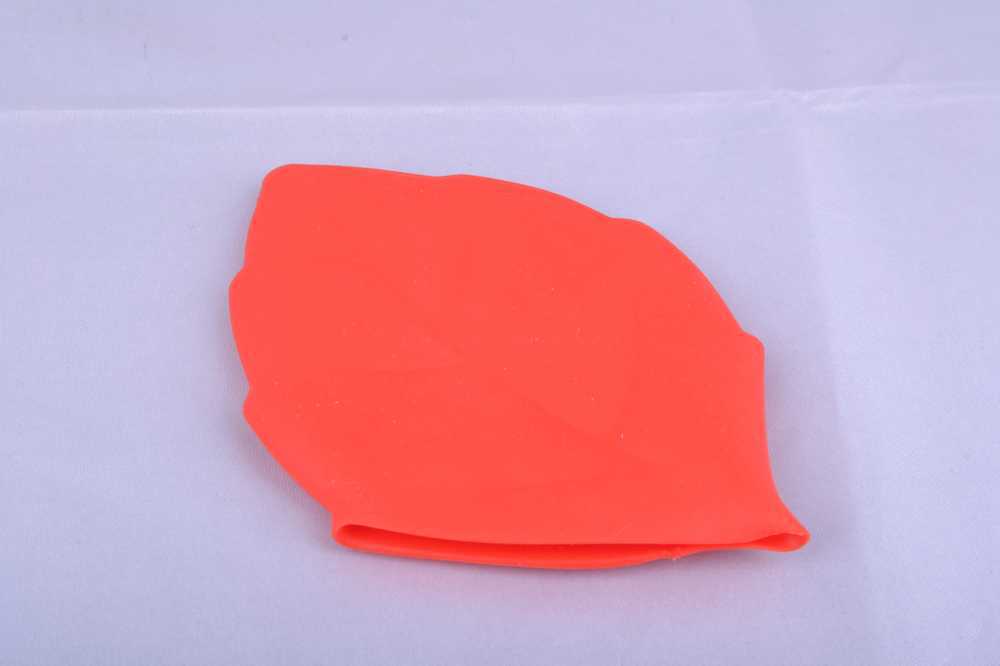 pink leaf-shaped-silicone-pock