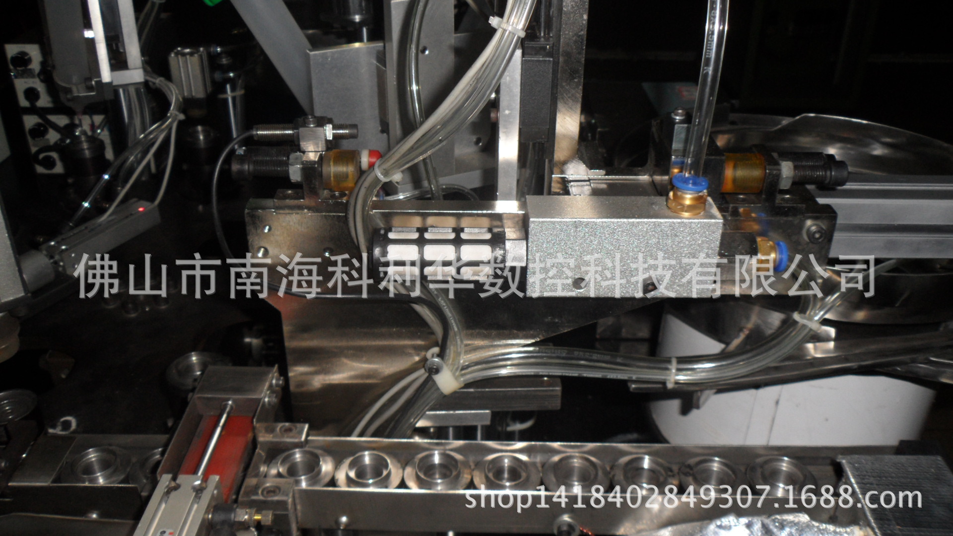 全自动高精度圆盘式喇叭磁路点胶机