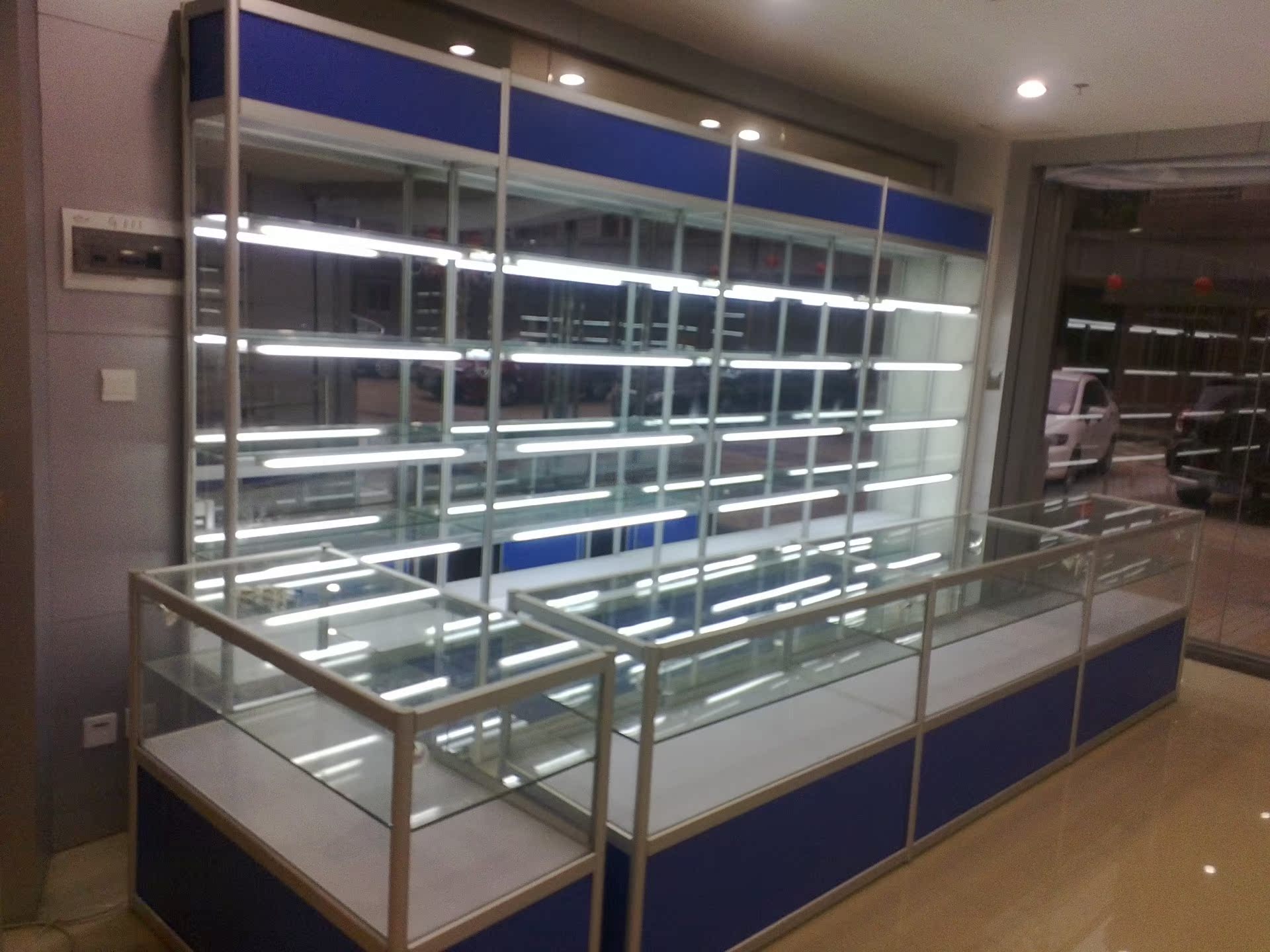 上门实地测量送货安装展示架玻璃展示柜深圳广州展柜样板样品货架