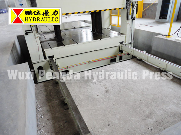 汽车内饰件液压机 整体框架 分体框架 无锡鹏达 多年行业经验 -价高清图片