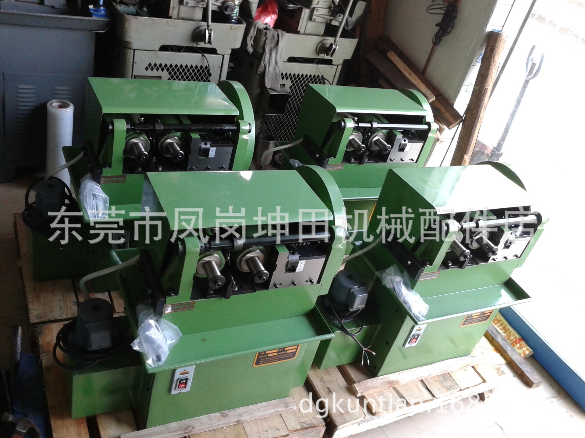 台湾滚牙机小型滚牙机二次加工厂设备滚丝机