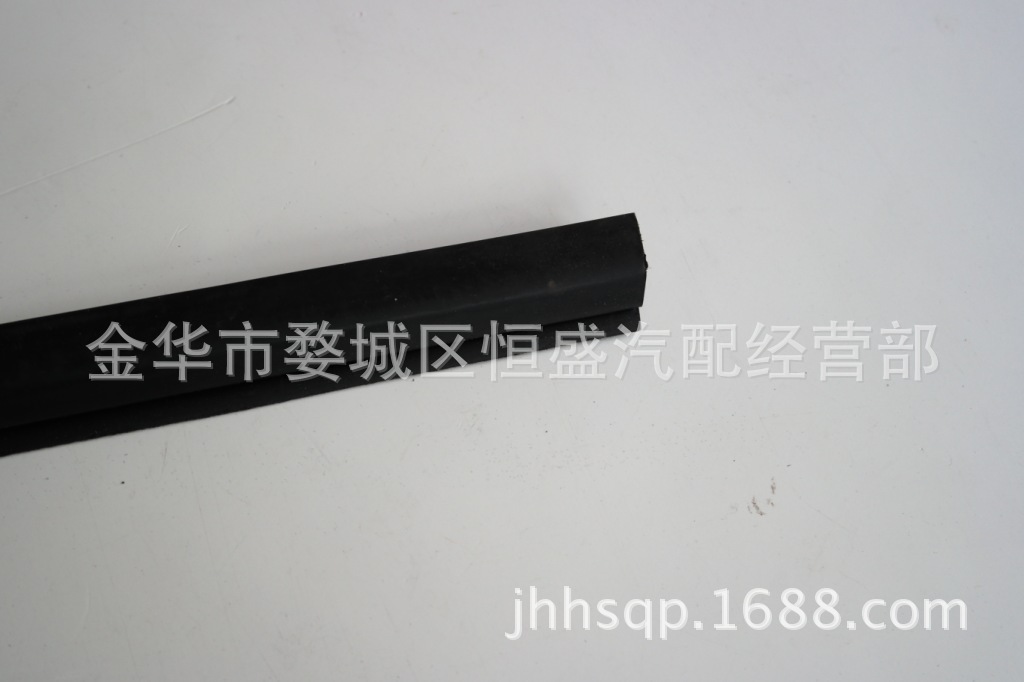 羚羊前门外压条左�?1CM�? height=