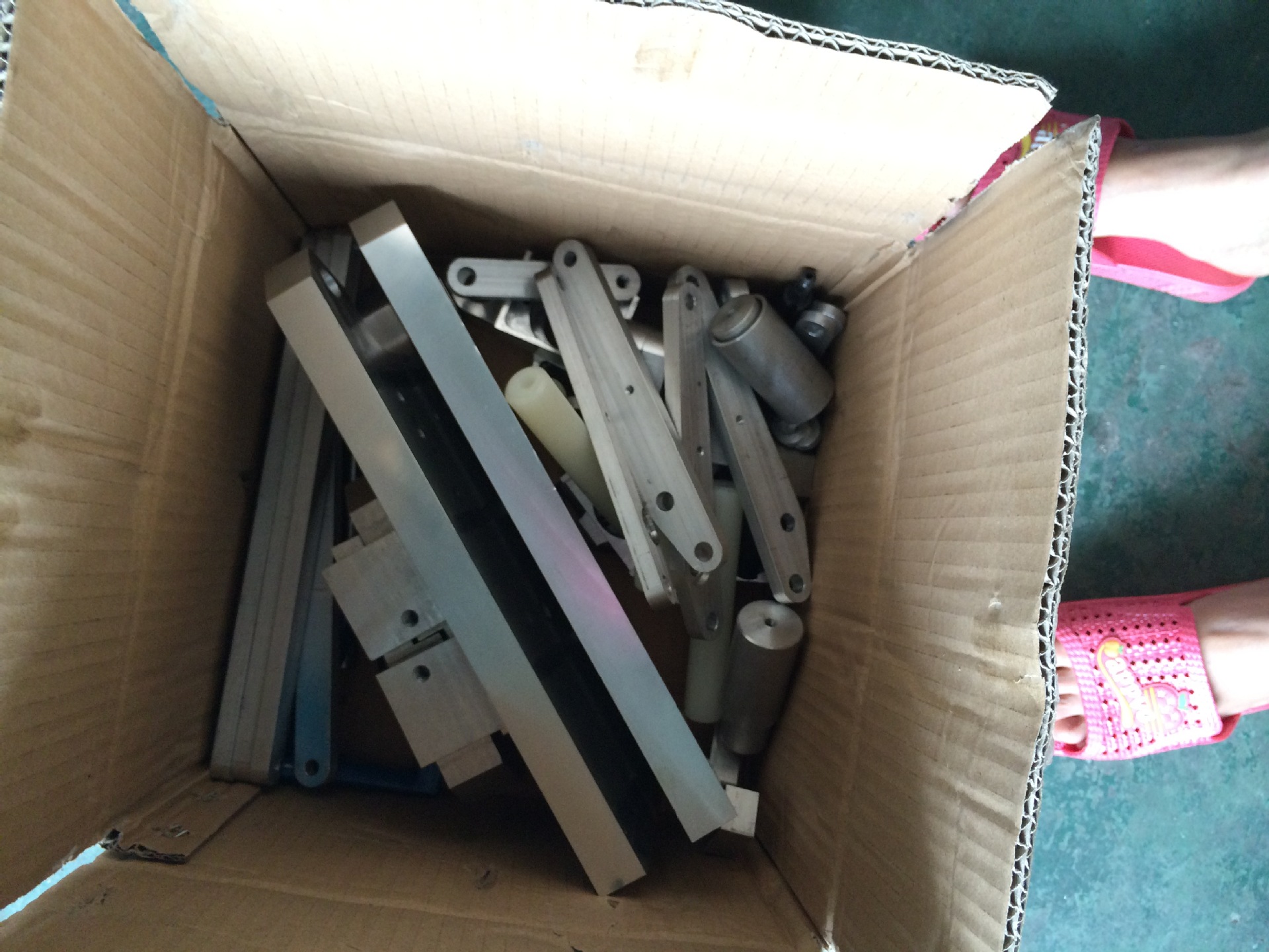 打孔机配件全套加工、输送机配件加工、各种机械配件加工